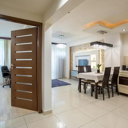 Apartmán Close-chic - Modern And Cozy - Location - Grzybowska 5 *